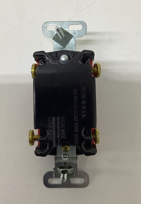 Legrand Pass & Seymour PS20AC4  20A 120/277 VAC 4-Way Switch