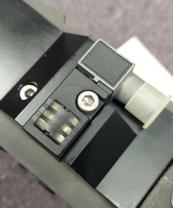 SMC CKZ2N80TF-105DP Pneumatic Power Clamp Open Angle  NPT