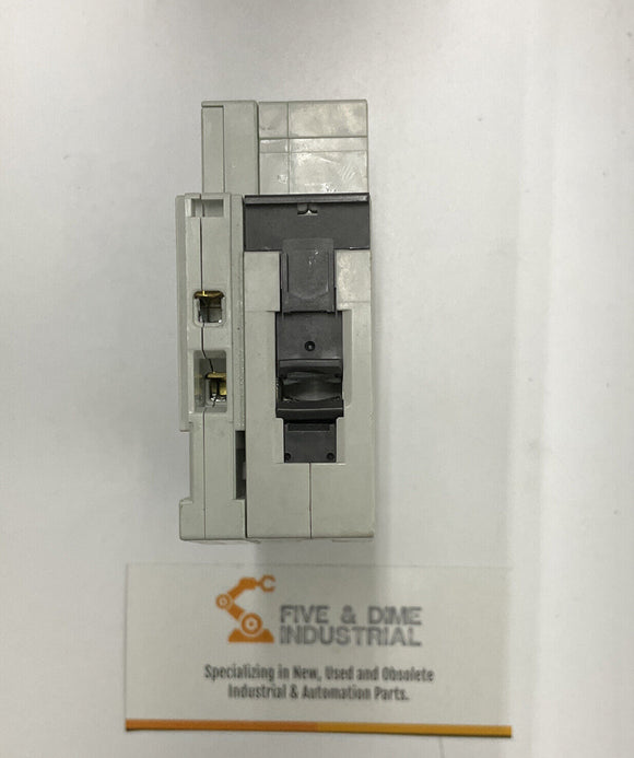 Siemens 5SY4211-7 Circuit Breaker MCB-C5 5 Amp  w/ 5ST3010 Auxiliary Switch
