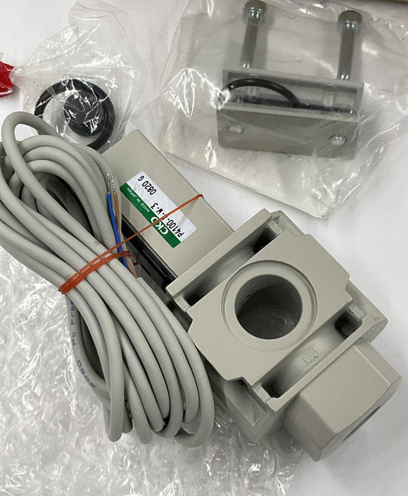 CKD P4100-8-W-3  Compact Pressure Switch RC 1/4"