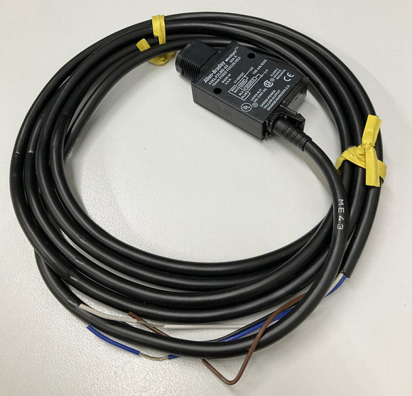 Allen Bradley 42KL-F2LBS-A2 Ser. A Visible Red Fixed Sensor 11-30 Vdc