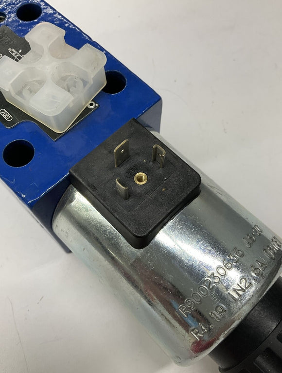 Rexroth R901071941 4WRE 10 E3-75-21/G24K4/V-660 Hydraulic Valve R900230636