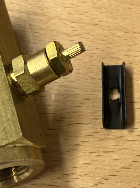 Detrol F25B 3/8" Brass Needle Valve