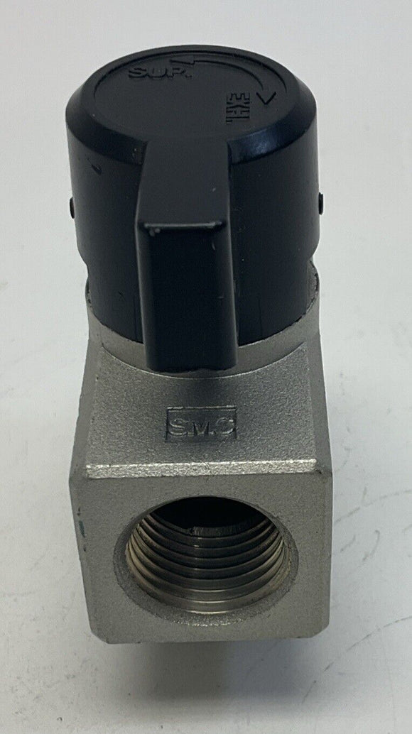 SMC VHS400 3-Way Valve 1/2 NPT 145 PSI Max