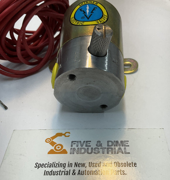 Honeywell Skinner V5L560205L67000 3-way Solenoid Valve 120VDC 10Hz 1/8" NPT