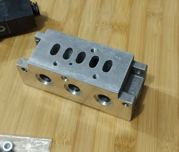 Automatic Valve 407B43S3S3 Solenoid w/ A6880-120 Base Manifold