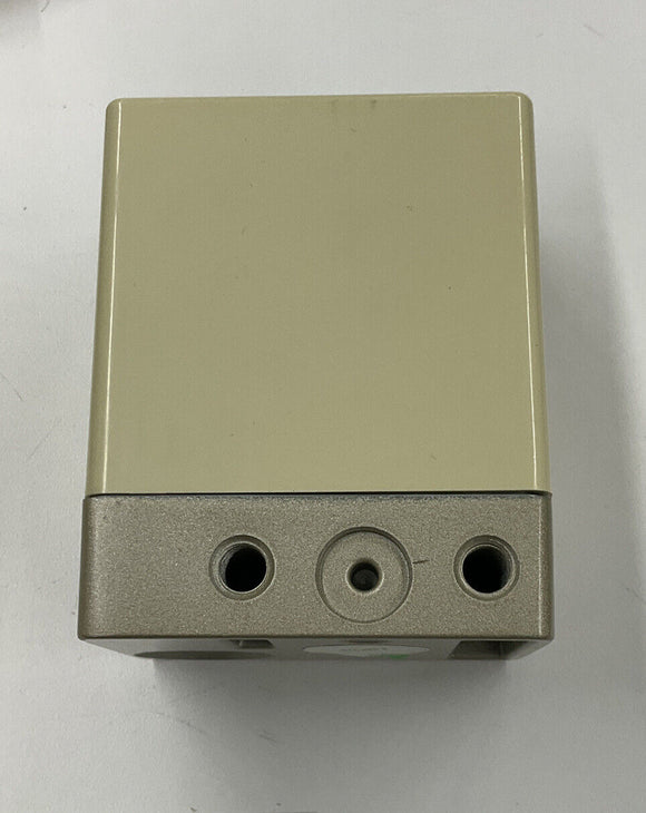 CKD Ape-8T Pneumatic Pressure Switch 125/250 Vac 15A 0.1-0.8 Mpa