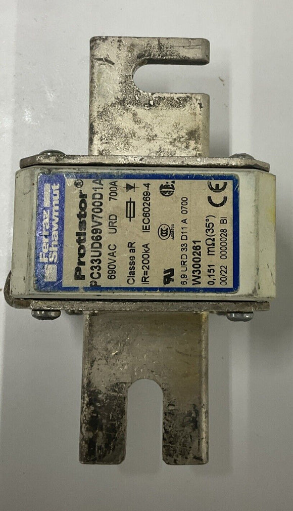 Ferraz Shawmut PC33UD6999V700D1A Protistor Fuse 700A 690VAC