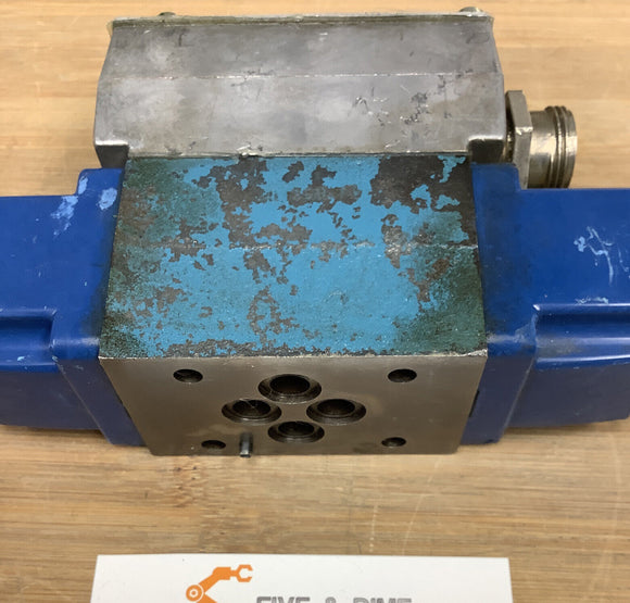 Vickers DG4V-3-2N-MPA5-W-B-40 Directional Control Valve 115/120 VAC