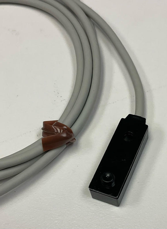 Yamatake APM-D3A1-001 APM Series Proximity Sensor