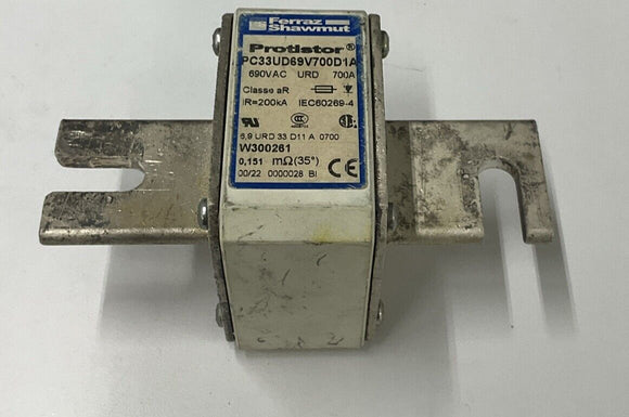 Ferraz Shawmut PC33UD6999V700D1A Protistor Fuse 700A 690VAC
