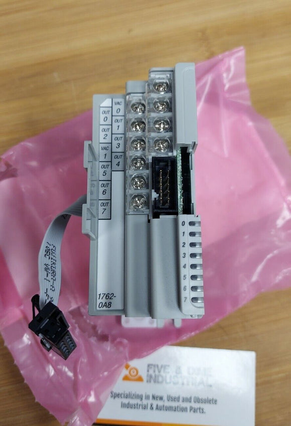 Allen Bradley 1762-OA8 Micrologix 1200 Output Ser. A Rev C