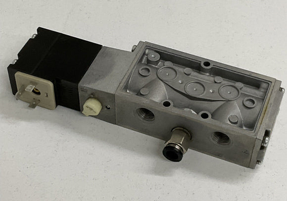 CKD 4F310 Pneumatic Directional Control Solenoid Valve 110/110 Vac