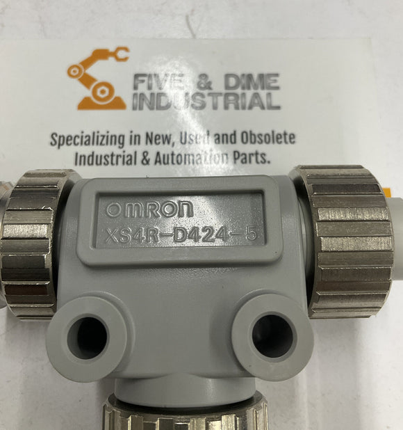 Omron XS4R-D424-5 T-Branch Connector