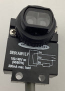 Banner SE61AWILV Retro Reflective Sensor 120VAC 5-Meter Range-2