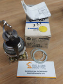 Allen Bradley 800T-J41KE7B Keyed Selector Switch 3 Pos. Ser. T-1
