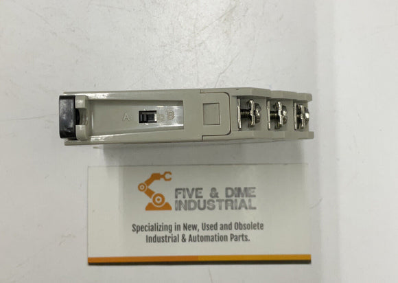 Keyence ES-12AC-U Proximity Sensor Amplifier