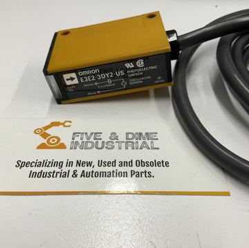 Omron E3E2-3DY2-US Photoelectric Sensor - 0