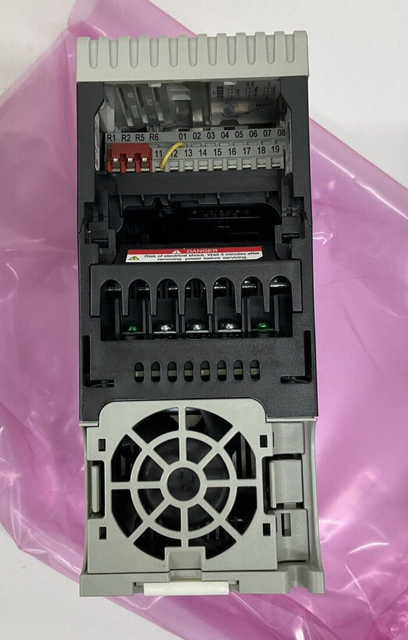 Allen Bradley 25B-B2P5N104 Power-Flex 252 AC Drive 0.4kW 0.5 HP