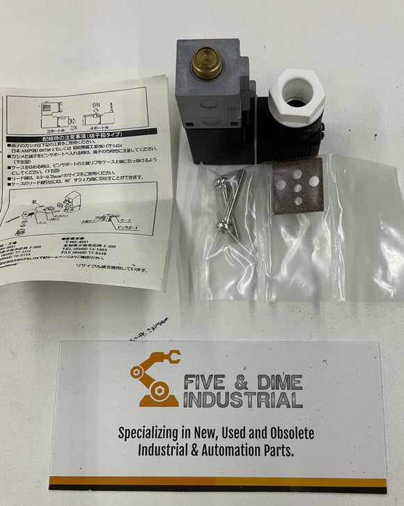 CKD P5136-M0B-AC100V Solenoid valve 110/110VAC w/ Gasket & Hardware