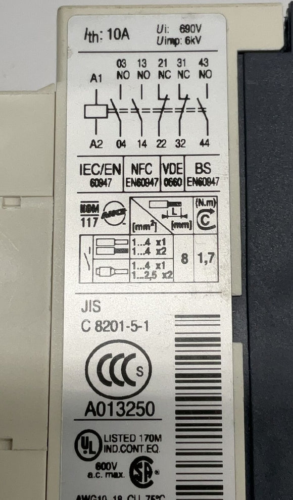 Schneider Electric Telemecanique CAD32BD 24 Vdc Control Relay