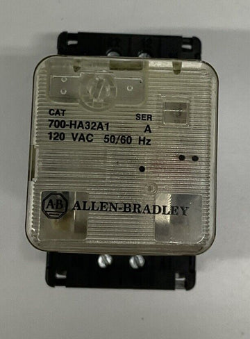 Allen Bradley 700-HA32A1 Ser A 120VAC Relay 8-Pin w/Base - 0