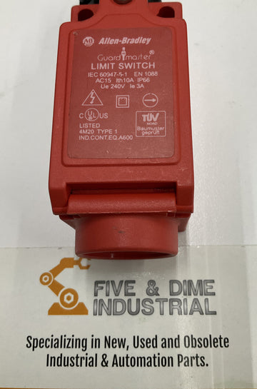 Allen Bradley X440P-CHLB03E 240V 3A Limit Switch with Roller - 0