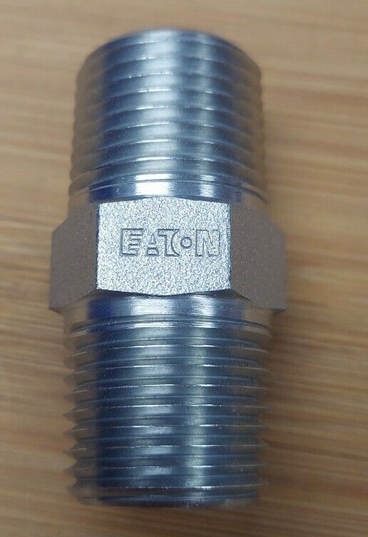 Eaton 2083-8-8S Union NPT-NPT 1/2" Straight. Lot of (5)