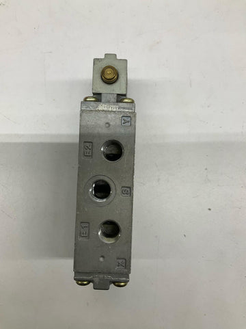 CKD 4F110 Pneumatic 24 VDC Solenoid Valve - 0