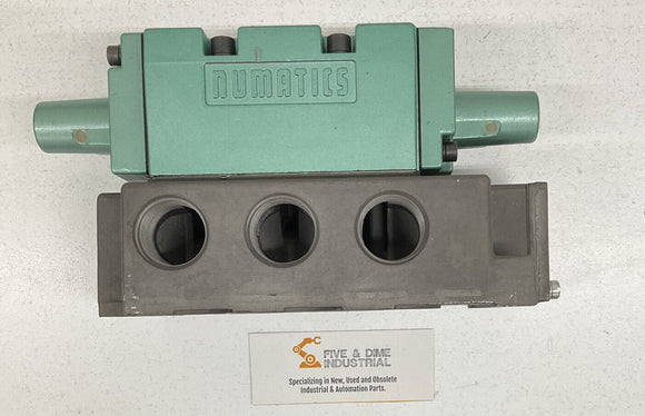 Numatics 554JJ431O000000 Air-Pilot Valve w/ Brace