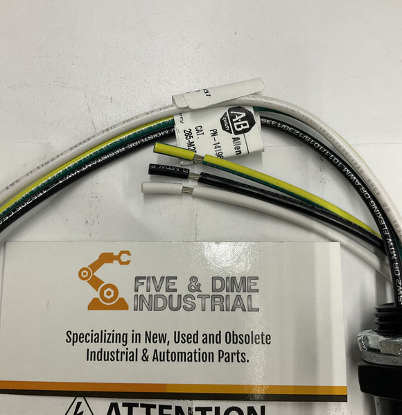 Allen Bradley 285-M25M-M05 Male Receptacle 0.5 Meters 3-Pin