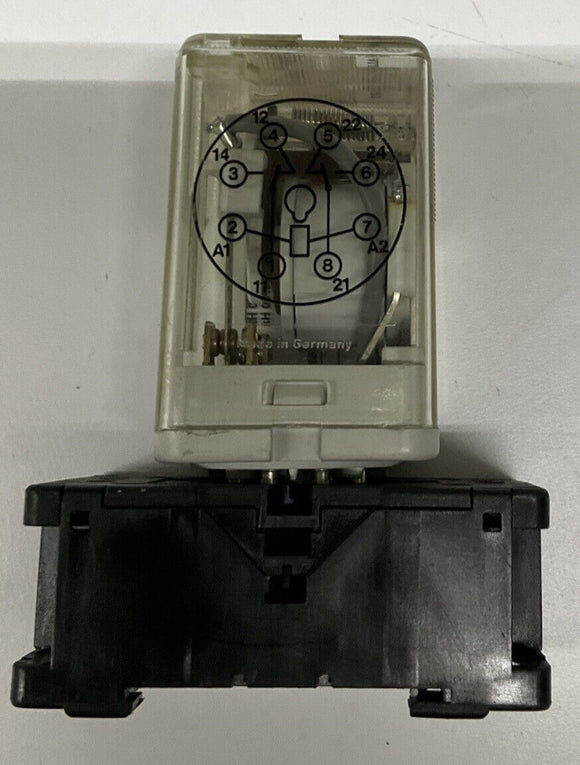 Allen Bradley 700-HA32A1 Ser A 120VAC Relay 8-Pin w/Base
