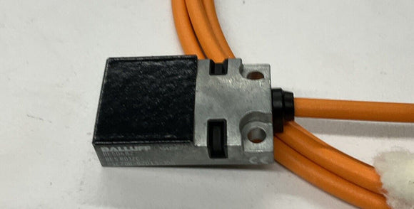 Balluff BES R01ZC-PSC70B-BZ01,5-108 Proximity Sensor PNP NO BES0482