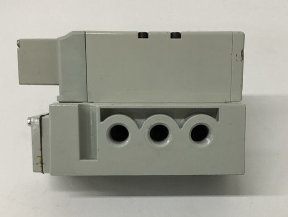 Numatics 353BA400M000061 24VDC Solenoid Valve w/ 3/8'' Npt Base