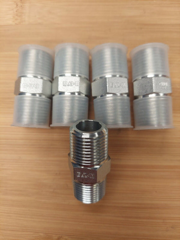 Eaton 2083-8-8S Union NPT-NPT 1/2" Straight. Lot of (5)
