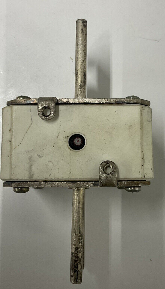 Ferraz Shawmut PC33UD6999V700D1A Protistor Fuse 700A 690VAC