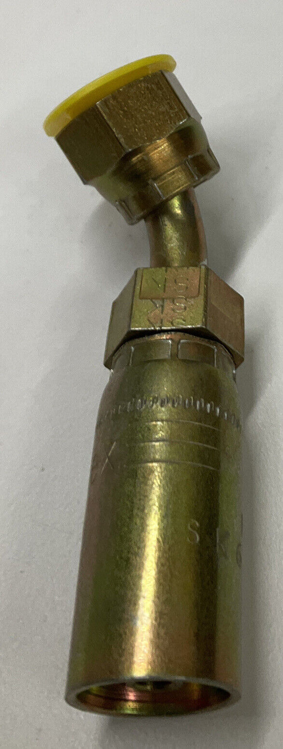 Parker IJ755-4-4 1/4" Seal-Lok Swivel 45° Fitting