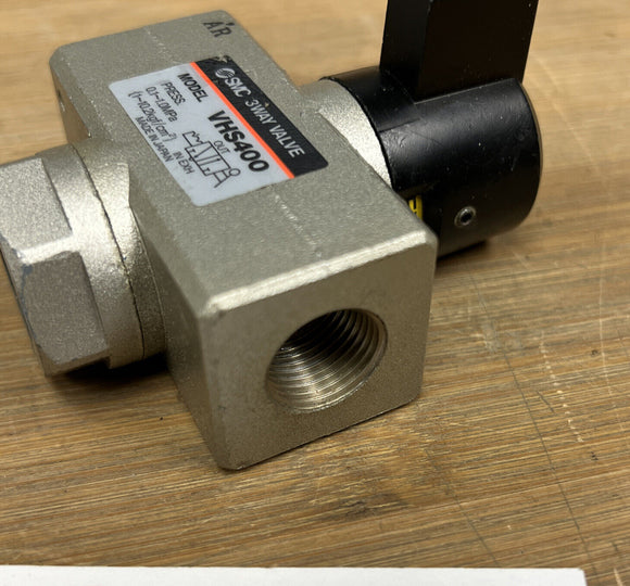 SMC VHS400 3-Way Valve 3/8 NPT 145 Psi Max