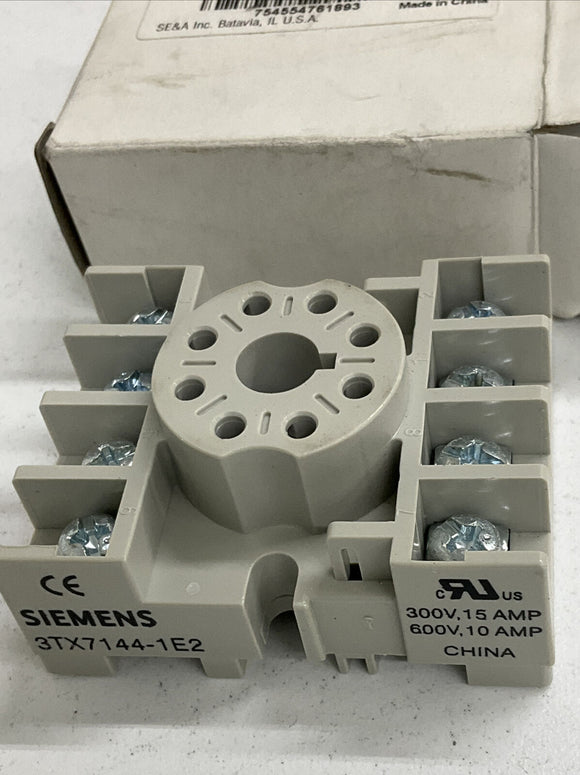 Siemens 3TX7144-1E2 Relay Socket 8 Pin Octal 15A Din Mount