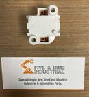 Daniel Woodhead Lamp Holder 33-0400 / 1301910080-2