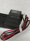 SMC VZ3440 24 Vdc Solenoid Valve w/ Base-4