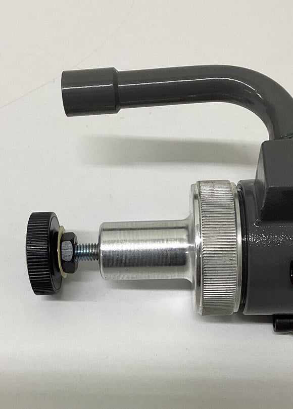 Numatics  NUM152RD400J000000 Pressure Regulator  w/ gauge