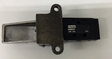 Parker B43003FS Mechanical 4-way 2-position Actuator Valve - 0