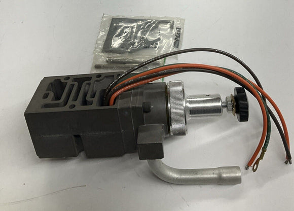 Numatics 152RS100C Pneumatic Valve w/ Gasket and Hardware