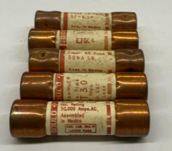 Gould Shawmut OT3O Package of 5 One Time Fuses 250 VAC, 30 Amps