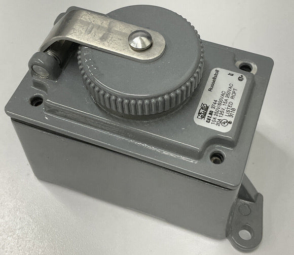 Russell Stoll 3744 Receptacle Box, 10A, 250V/600VAC