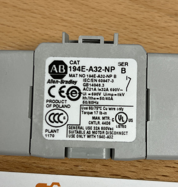 Allen Bradley 194E-A32-NP Ser. B 4th Pole NP for 32A Base