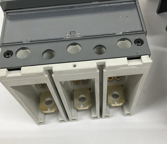 ABB T4D320 Tmax Circuit Breaker 320A 690V 3P AC22A