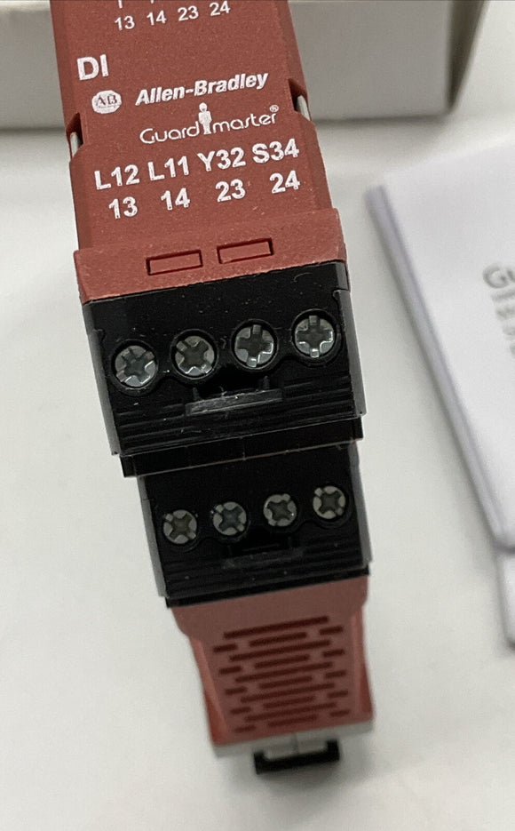 Allen Bradley 440R-D22R2 Ser A GuardMaster Dual Input Safety Relay