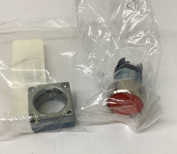 Siemens 3SB35000AA21 Momentary Red Push Button